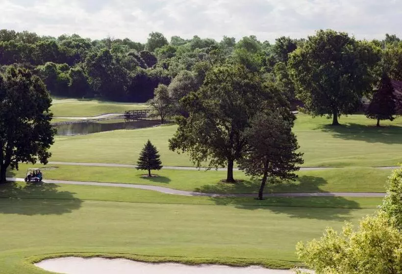 キングサイズベッドのスタンダードルーム, Marriott Lexington Griffin Gate Golf Resort & Spa