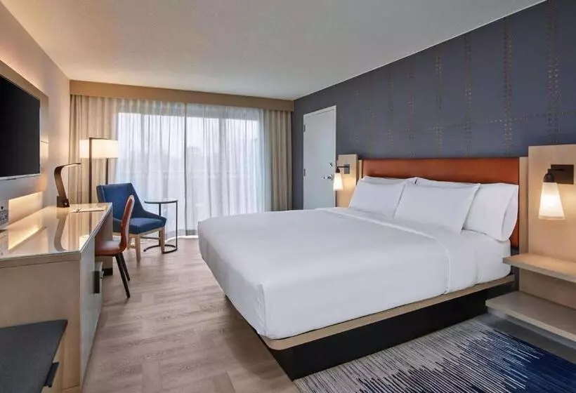 キングサイズベッドのスタンダードルーム, Marriott Lexington Griffin Gate Golf Resort & Spa