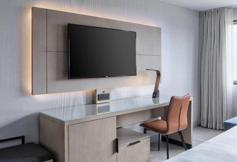 带2个双人床的标准工作室, Marriott Lexington Griffin Gate Golf Resort & Spa