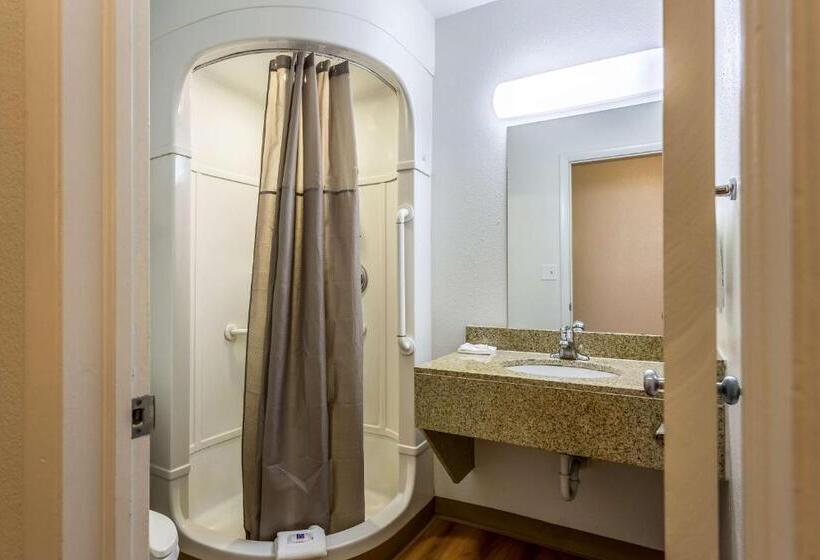 اتاق لوکس چهار تخته, Motel 6 Boise  Airport