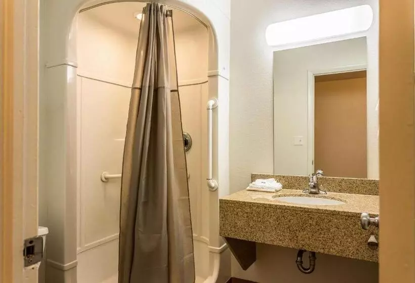 デラックスの４人部屋, Motel 6 Boise  Airport