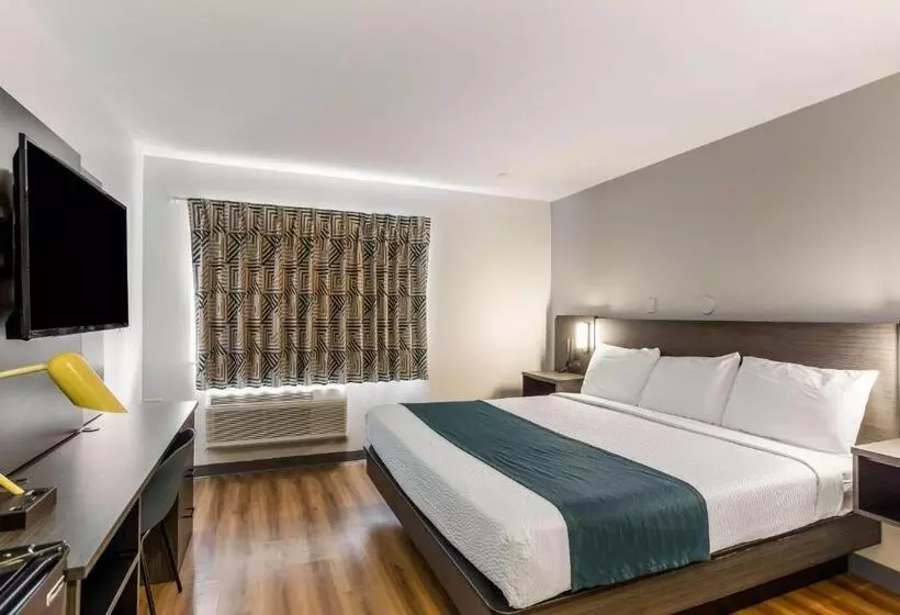 キングサイズベッドのデラックスルーム, Motel 6 Boise  Airport