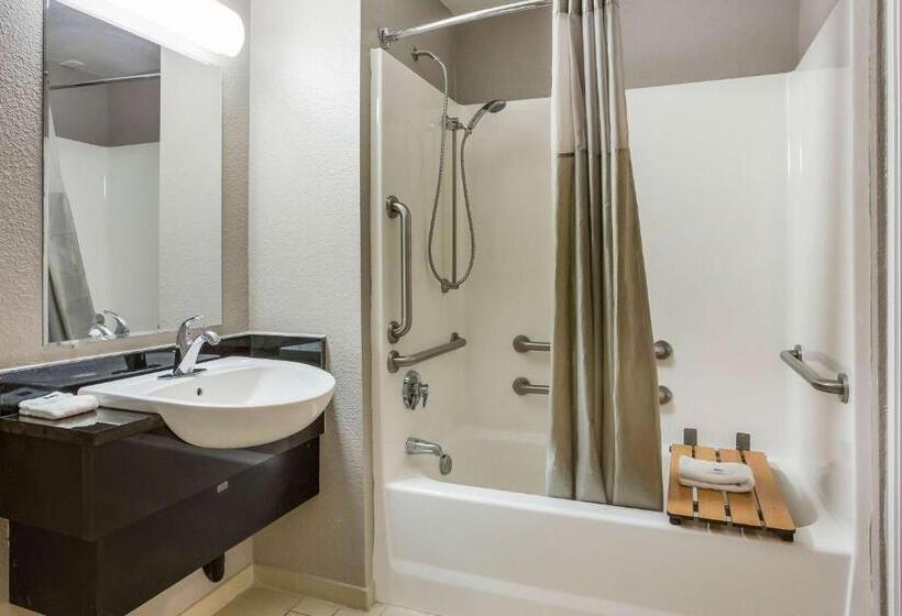 חדר סטנדרט מותאם לאדם עם מוגבלויות, Motel 6 Boise  Airport