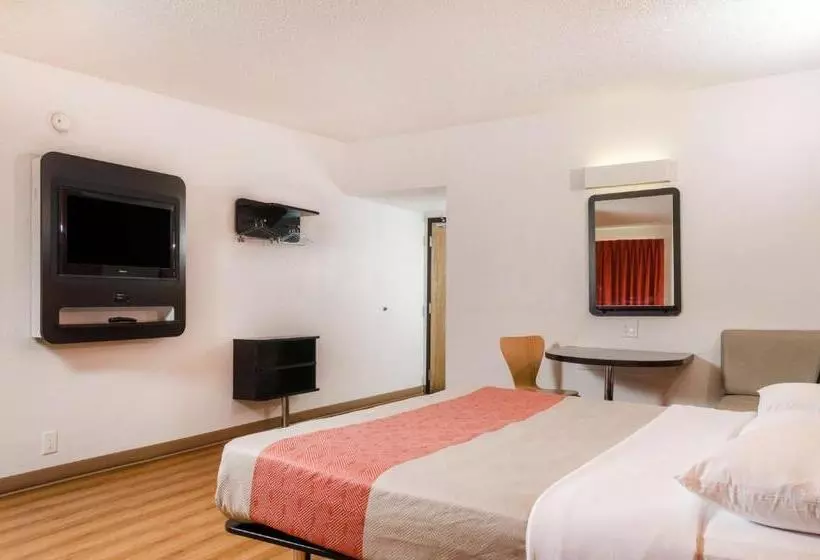 身障者適用スタンダードルーム, Motel 6merced, Ca