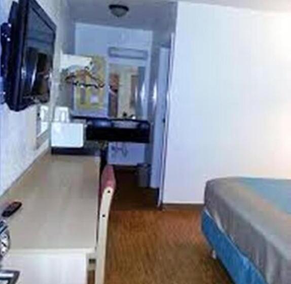 غرفة قياسية لذوى الاحتياجات الخاصة, Motel 6carlsbad, Nm