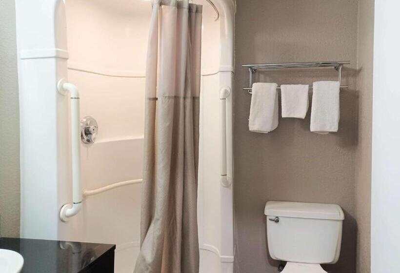 Quarto Deluxe, Motel 6fresno, Ca  Blackstone North