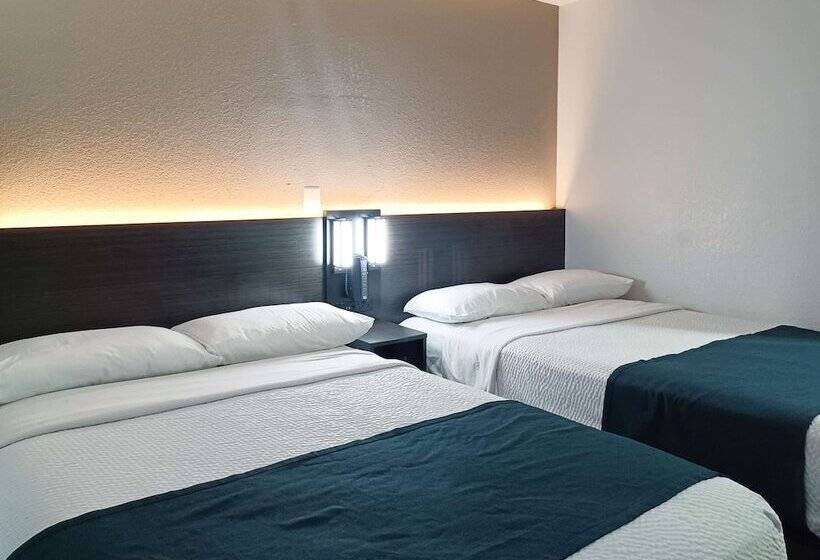 Quarto Deluxe, Motel 6fresno, Ca  Blackstone North