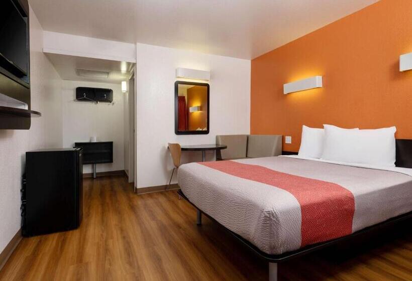 غرفة قياسية لذوى الاحتياجات الخاصة, Motel 6 Pismo Beach, Ca