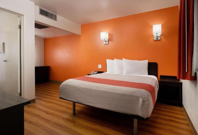 غرفة قياسية لذوى الاحتياجات الخاصة, Motel 6 Pismo Beach, Ca