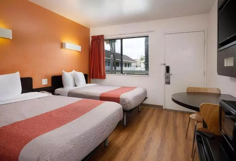 اتاق استاندارد چهار تخته, Motel 6 Pismo Beach, Ca