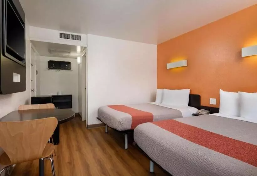 اتاق لوکس چهار تخته, Motel 6 Pismo Beach, Ca