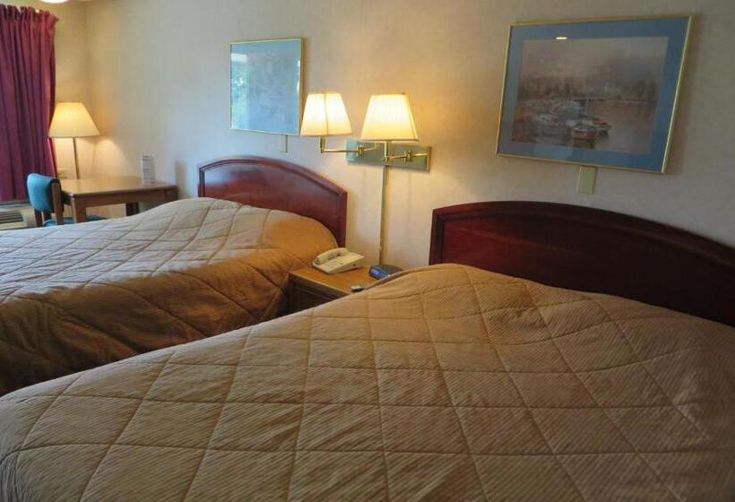 デラックスルーム, Knights Inn Canton