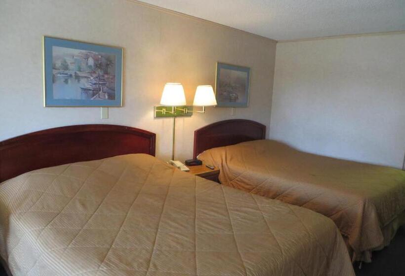 デラックスルーム, Knights Inn Canton