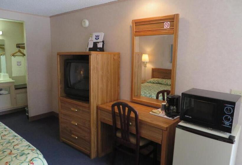 スタンダードルーム, Knights Inn Canton