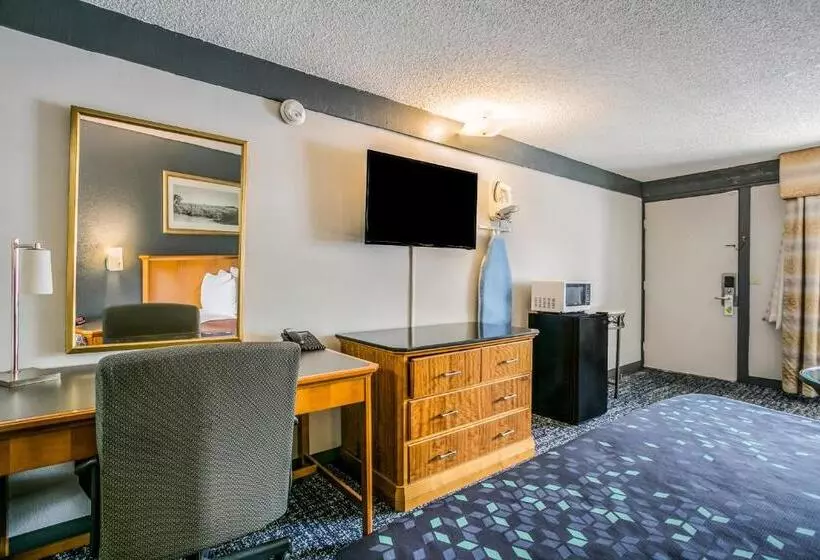 اتاق استاندارد با تخت بزرگ, Scottish Inns Harrisburghershey South