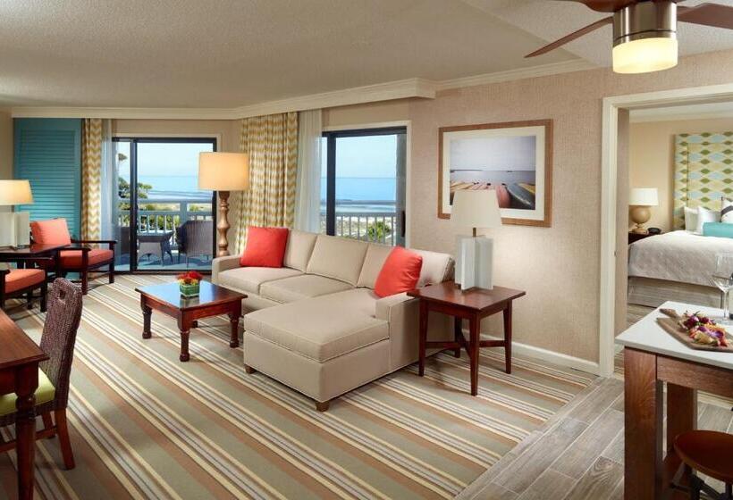 Deluxe Suite King-Size Franciággyal, Omni Hilton Head Oceanfront Resort