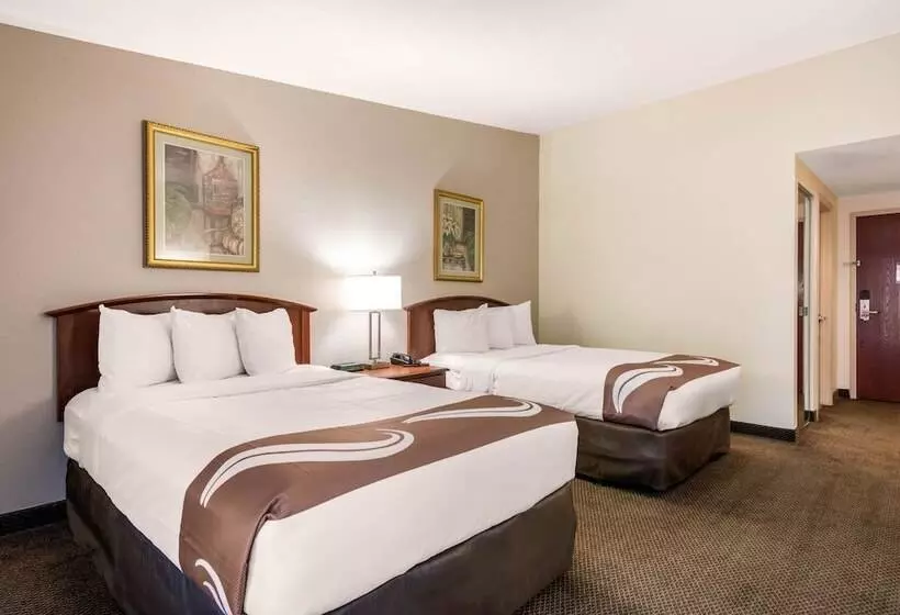 Standard-huone 2 Parivuodetta, Quality Inn & Suites Tarpon Springs South