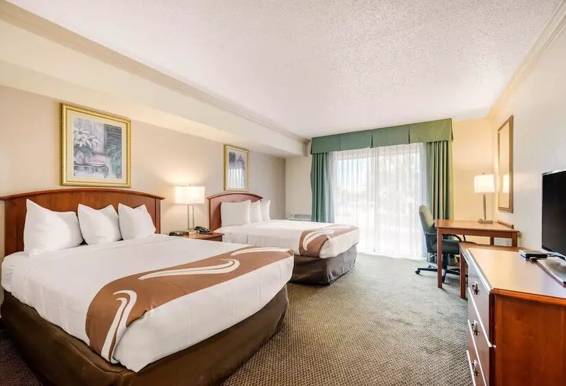 Sviitti, Quality Inn & Suites Tarpon Springs South