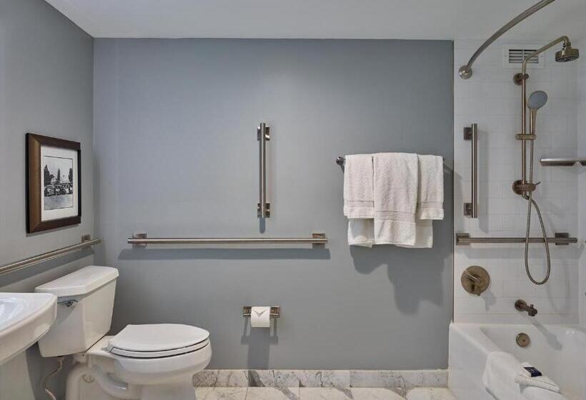 适合残疾人使用的标准间, Seaview, A Dolce