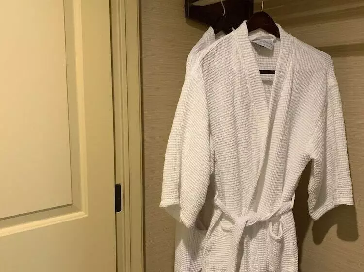 ２ダブルベッドのスタンダードルーム, Doubletree By Hilton San Antonio Airport