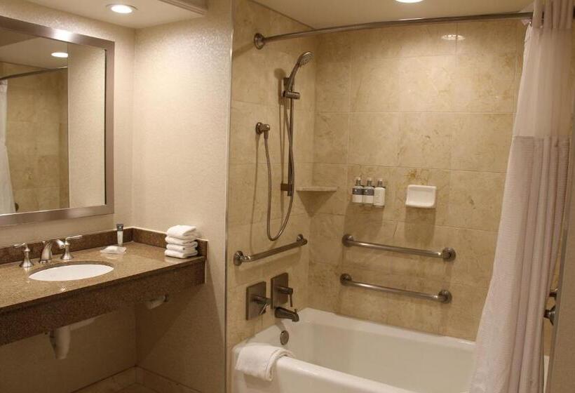 اتاق استاندارد برای معلولان, Gaylord Opryland Resort & Convention Center