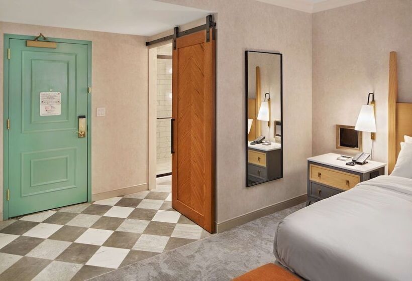 ジュニアスイート, Hilton Pearl River