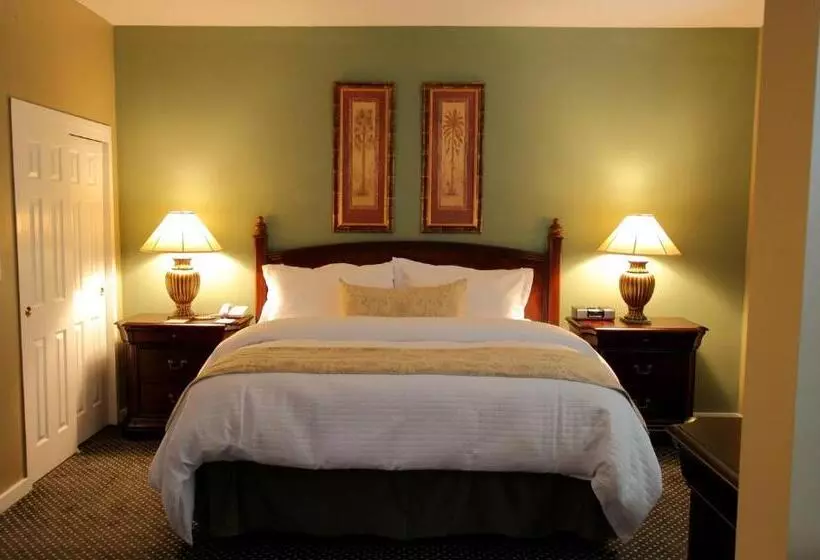 سوییت اجرایی, Nassau Inn