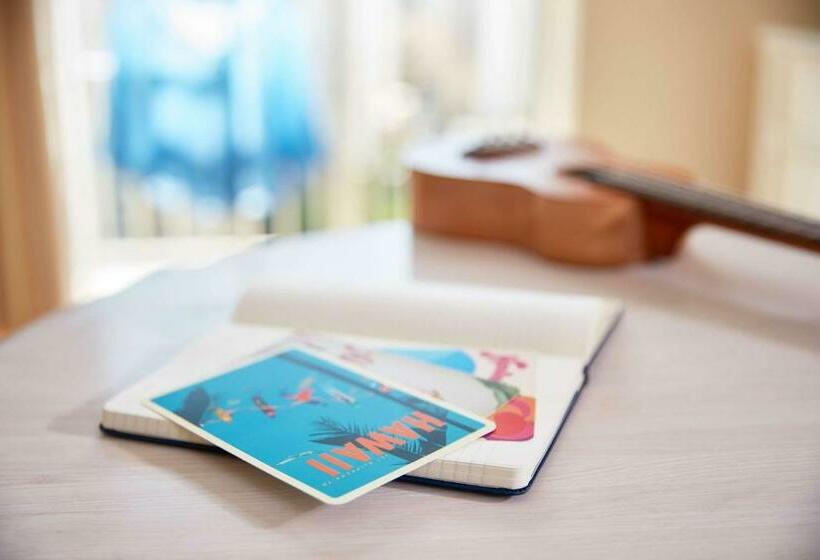 غرفه قياسيه سريرين مزدوجين, Outrigger Waikiki Paradise