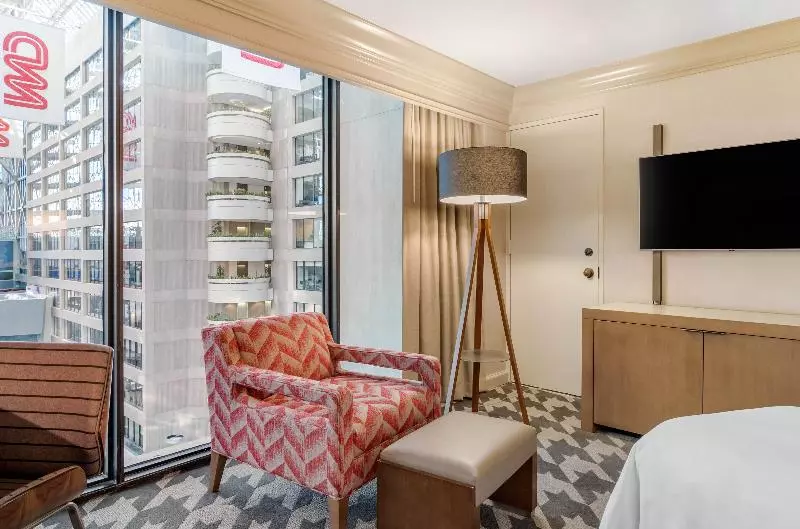 キングサイズベッドのデラックスルーム, Omni Atlanta Hotel At Centennial Park