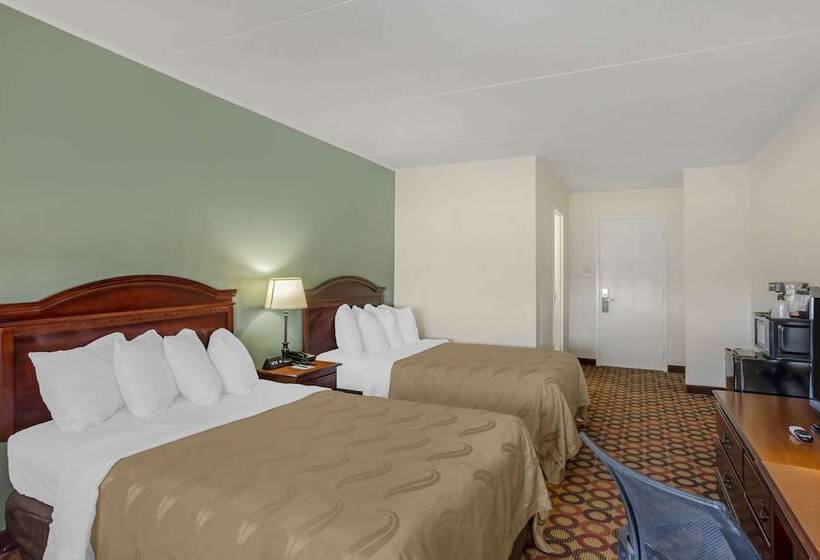 带2个双人床的标准工作室, Quality Inn Enola  Harrisburg
