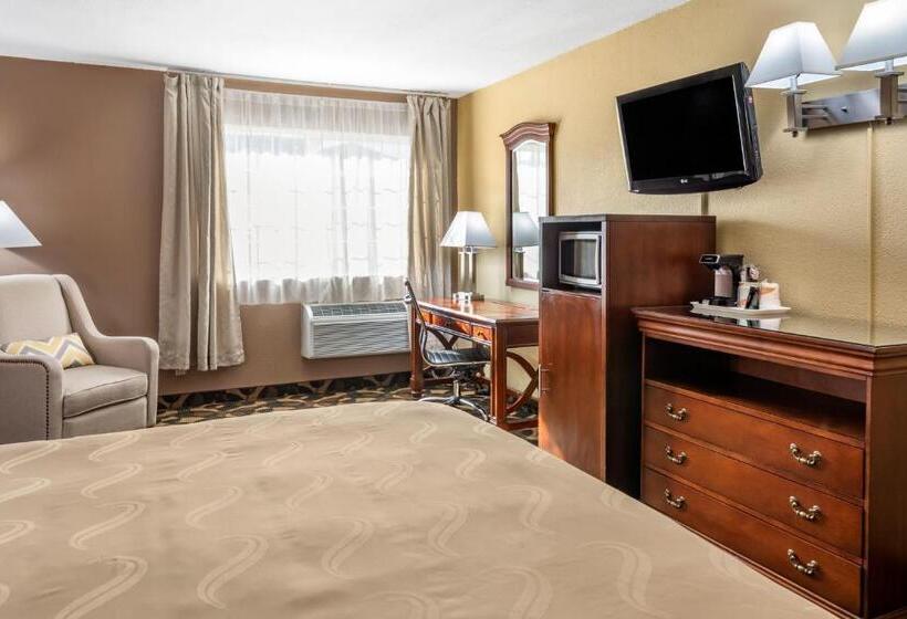 带大床的套房, Quality Inn Paradise Creek