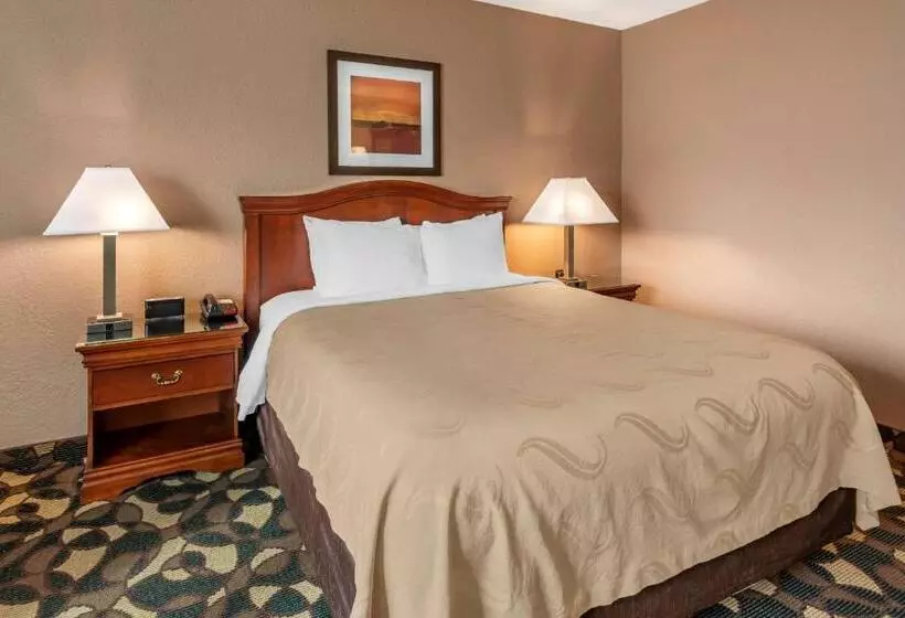 اتاق استاندارد برای معلولان, Quality Inn Paradise Creek