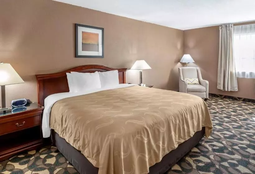 اتاق استاندارد با تخت بزرگ برای معلولان, Quality Inn Paradise Creek