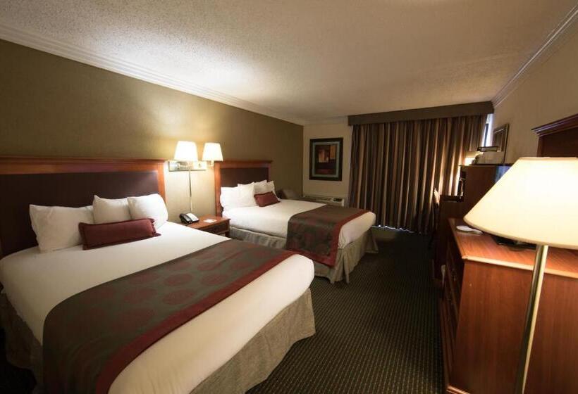 חדר סטנדרט מותאם לאדם עם מוגבלויות, Ramada By Wyndham Houston Intercontinental Airport East