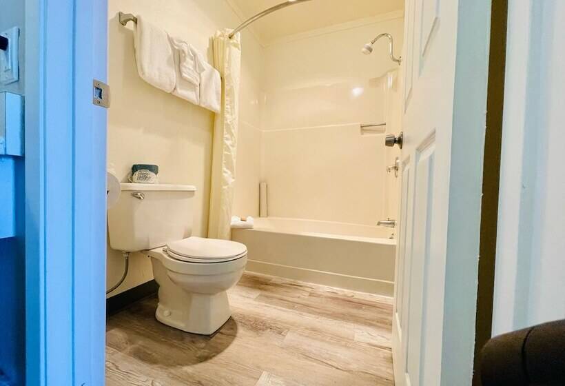 غرفة ديلوكس, Seabird Lodge Fort Bragg