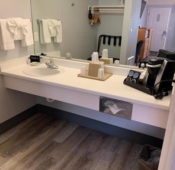 غرفة قياسية سرير كينج, Seabird Lodge Fort Bragg