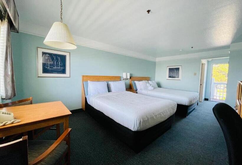 غرفة قياسية مزوَّدة بشُرفة, Seabird Lodge Fort Bragg