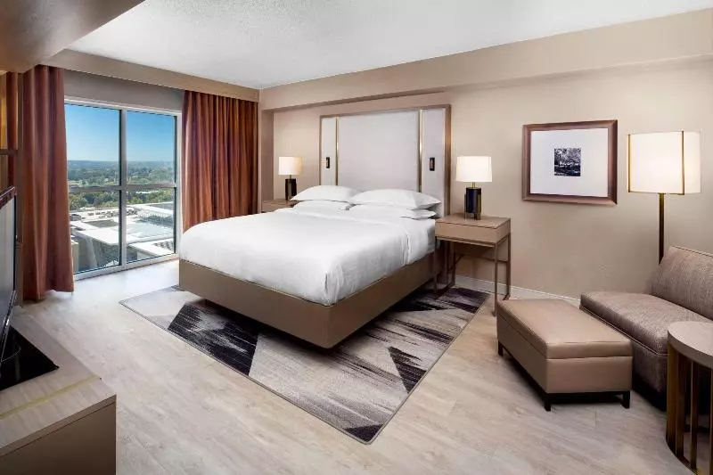 キングサイズベッドのエクゼクティブ, Sheraton Raleigh