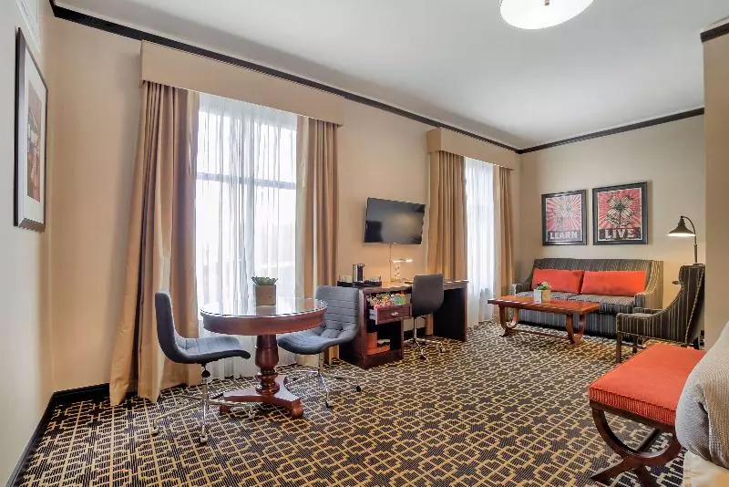 سوئیت جونیور با تخت بزرگ, Tapestry By Hilton The Peery Salt Lake City Downtown, Ut