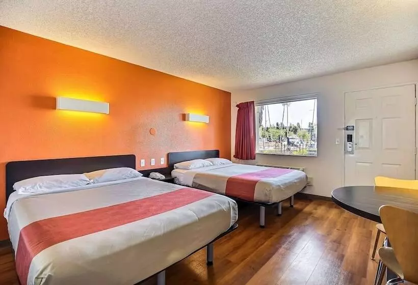 اتاق لوکس, Motel 6oakland, Ca Embarcadero