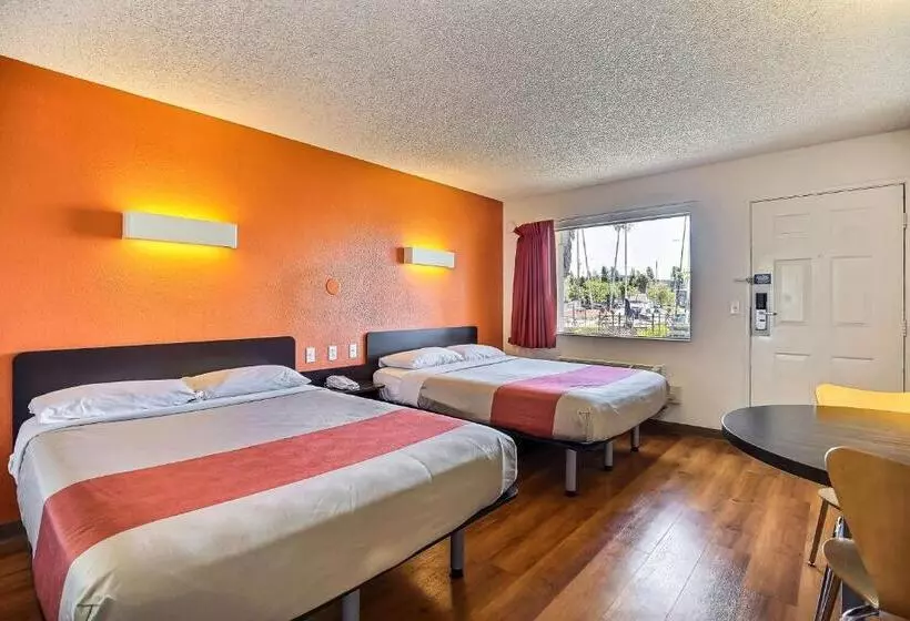 اتاق استاندارد, Motel 6oakland, Ca Embarcadero