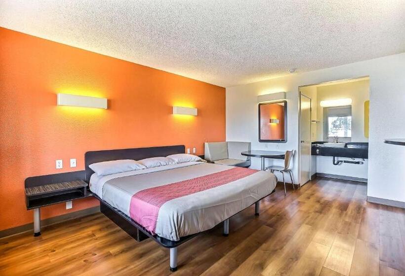 带大床的豪华间, Motel 6oakland, Ca  Embarcadero
