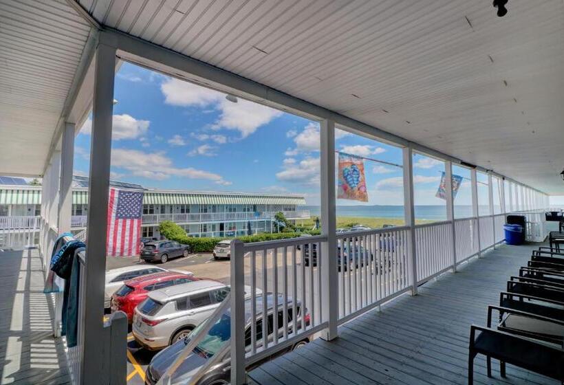 اتاق استاندارد با تخت بزرگ, On The Beach Motel