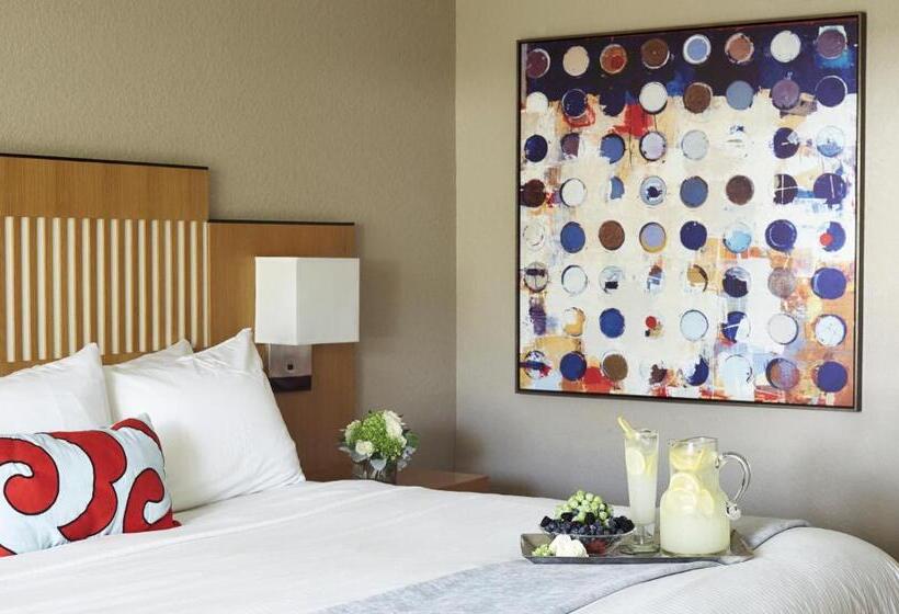 キングサイズベッドのスタンダードルーム, Wyndham Orlando Resort International Drive