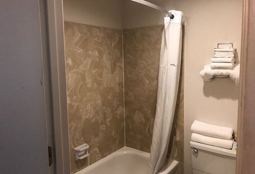 جناح, Days Inn By Wyndham Corvallis