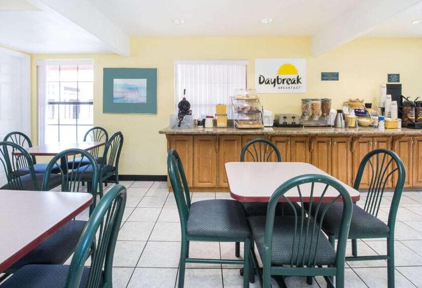 スタンダードルーム, Days Inn By Wyndham Mcallen