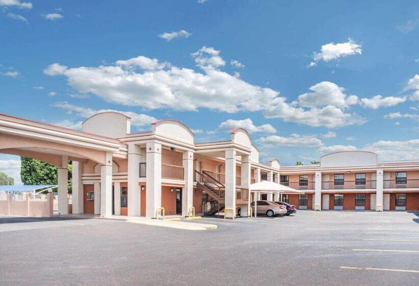キングサイズベッドのスタンダードルーム, Days Inn By Wyndham Mcallen