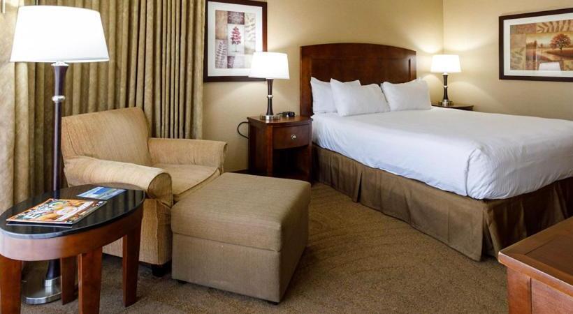 اتاق پرمیوم, Maverick Hotel And Casino By Red Lion Hotels