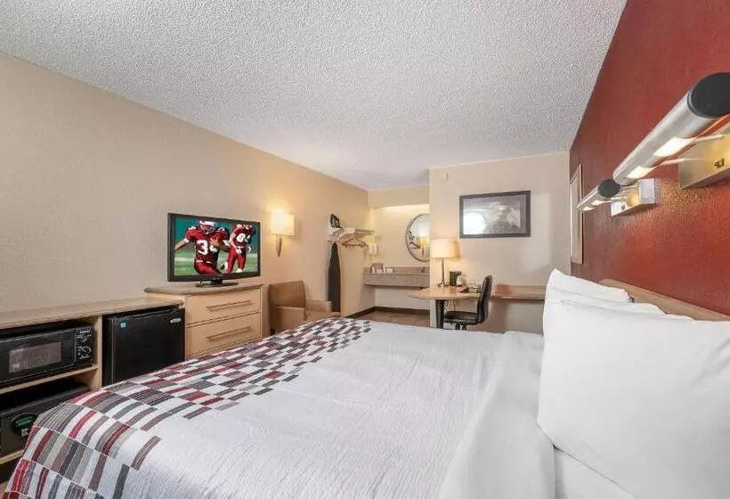 キングサイズベッドのスーペリアルーム, Red Roof Inn Buffalo  Niagara Airport