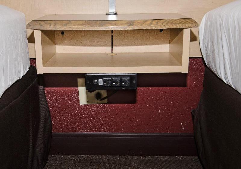 غرفة سوبيريور سرير كينج, Red Roof Inn Philadelphia  Oxford Valley